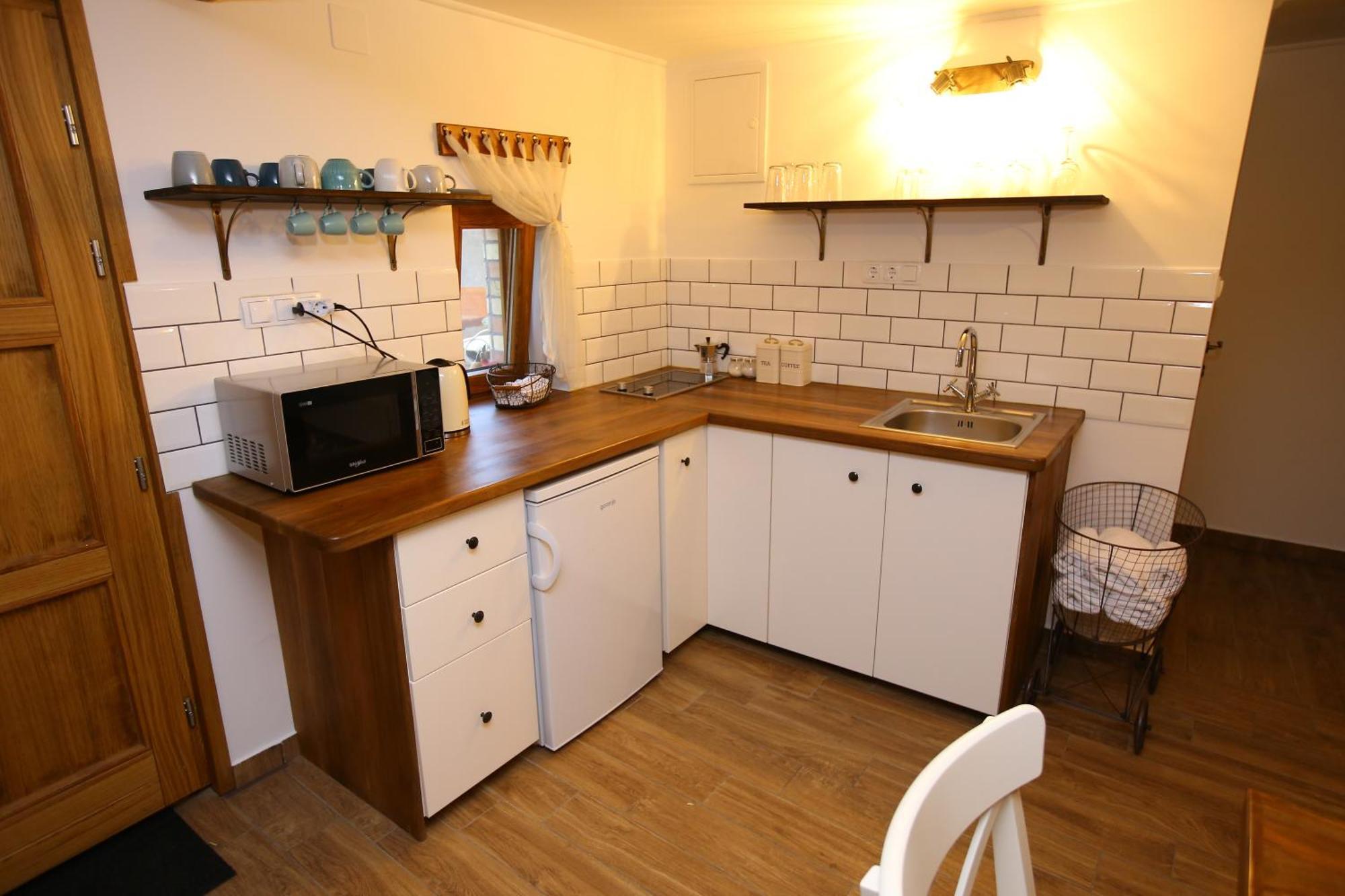 Ferienwohnung Goher Pince Es Vendeghaz Csaszartoltes Exterior foto